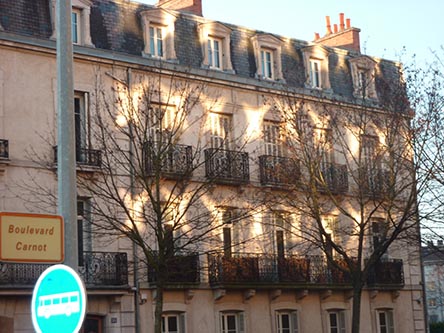 Σχέδια από φως που φωτογραφήθηκαν την 21η και 22α Φεβρουαρίου του 2012, στη Ντιζόν της Γαλλίας, από τον Luc Guillory.